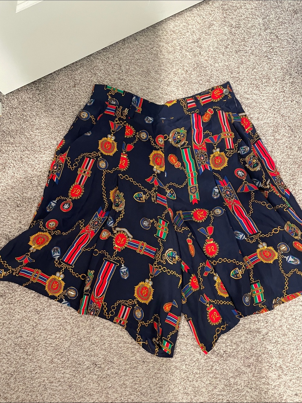 First issue American design silk vintage vtg shorts size 12 14.5 inch waist